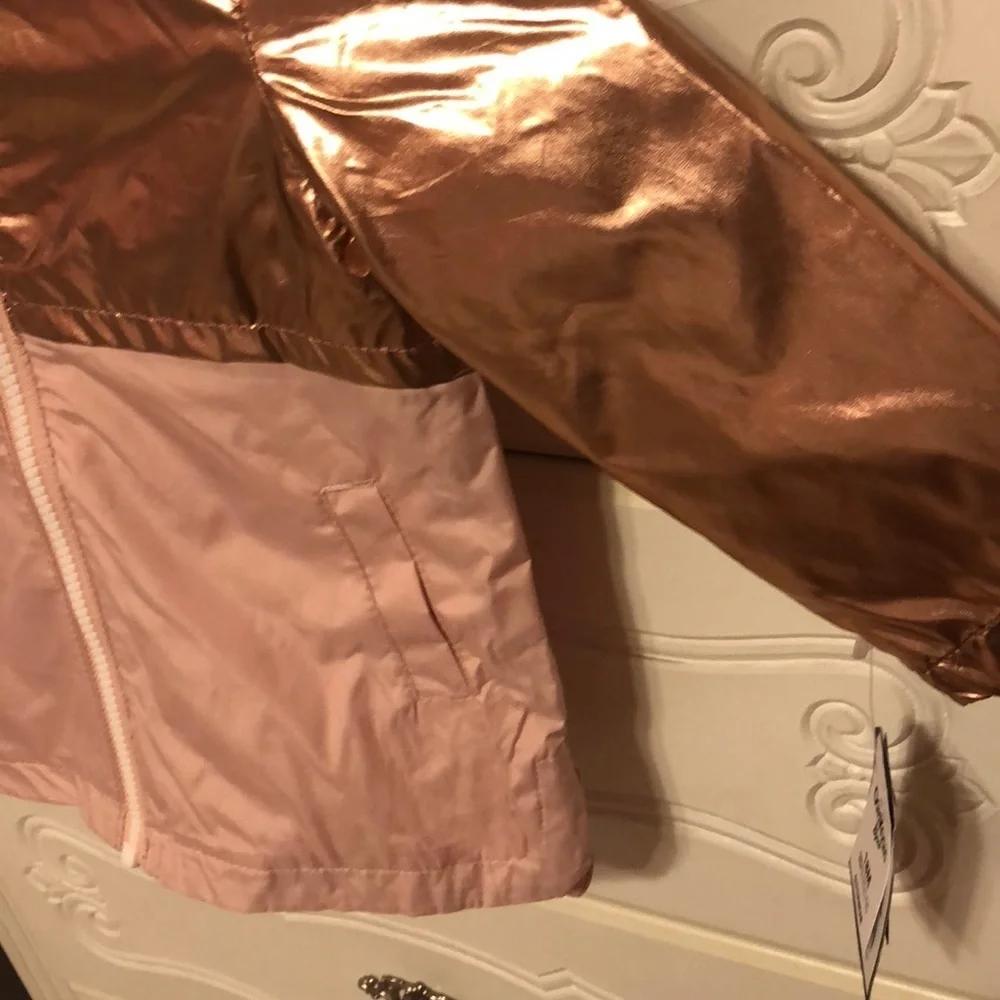 🐳Oshkosh Bgosh NWT size18M Rain Jacket ☔️